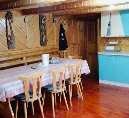 Casa Emilia Baia de Fier